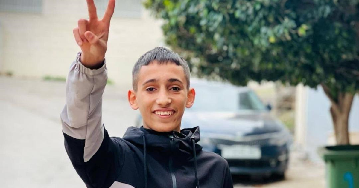 والدة الشهيد عمر زيود ل" واثق نيوز" : جيش الاحتلال أعدمه بدم بارد ومنع الإسعاف من نقله للمشفى